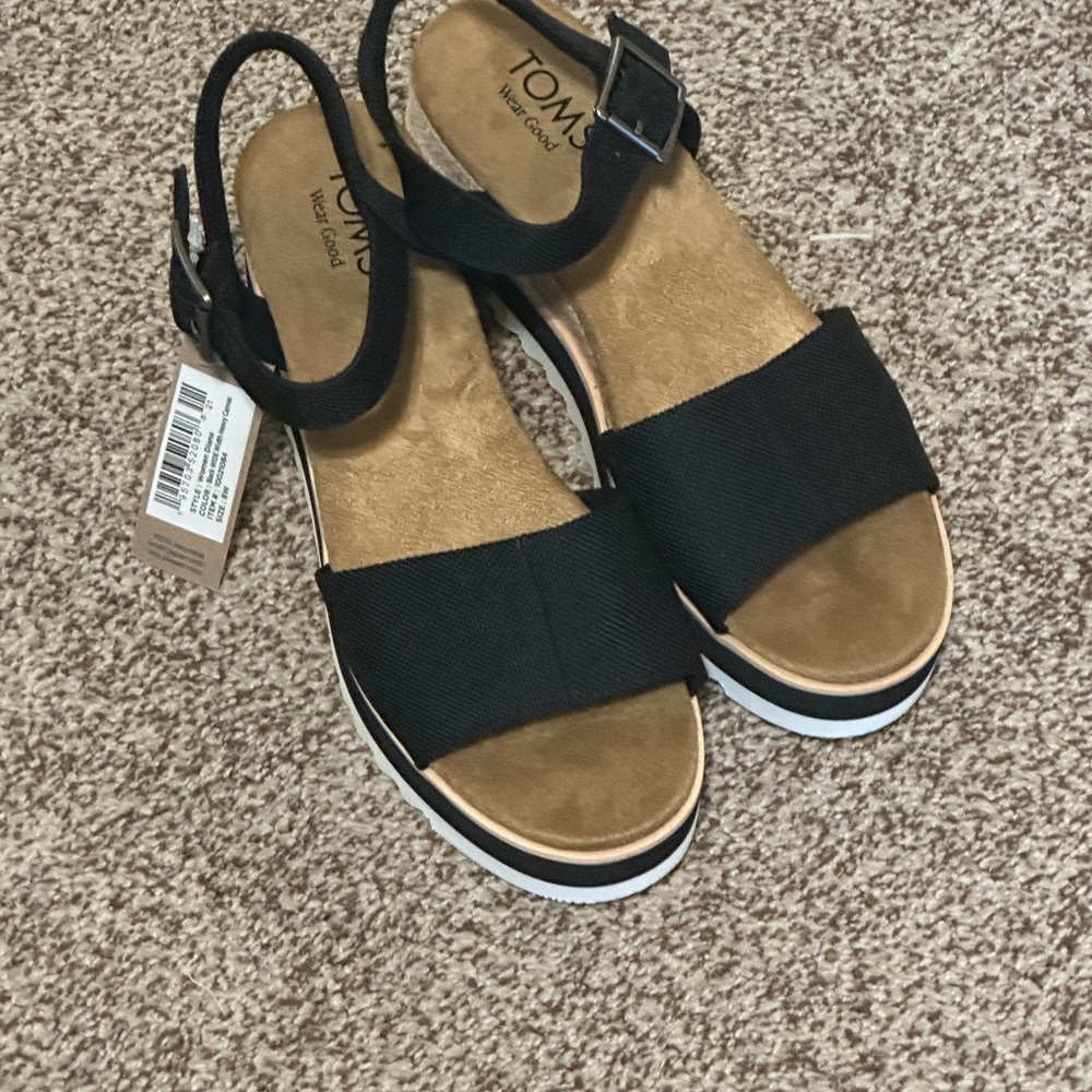 TOMS Platform Sandals Size 8W Black Elastic Straps NWT Comfort Wedge